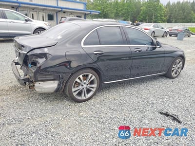 Trzecie zdjęcie samochodu z tyłu: 2016 MERCEDES-BENZ C 300 VIN:55SWF4JB1GU151259 - miniatura