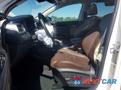 Zdjęcie 7 z 13 samochodu: 2019 KIA SORENTO SX V6 VIN:5XYPK4A50KG560429 - miniatura
