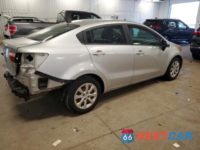 Trzecie zdjęcie samochodu z tyłu: 2013 KIA RIO LX VIN:KNADM4A37D6278979 - miniatura