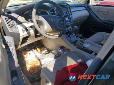 Zdjęcie 8 z 13 samochodu: 2003 TOYOTA HIGHLANDER BASE VIN:JTEGD21A530059339 - miniatura