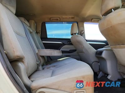 Zdjęcie 11 z 13 samochodu: 2014 TOYOTA HIGHLANDER LE VIN:5TDBKRFH9ES016318 - miniatura