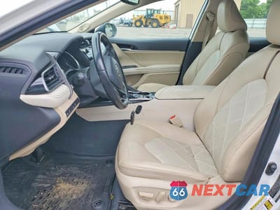 Zdjęcie 7 z 12 samochodu: 2019 TOYOTA CAMRY XLE VIN:4T1B11HK2KU781323 - miniatura