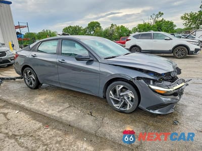 Czwarte zdjęcie samochodu z boku: 2025 HYUNDAI ELANTRA SEL SPORT VIN:KMHLM4DG7SU960861 - miniatura