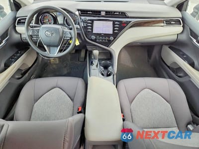 Zdjęcie 8 z 12 samochodu: 2020 TOYOTA CAMRY LE VIN:4T1C11AK5LU328670 - miniatura