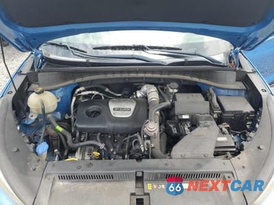 Zdjęcie 12 z 13 samochodu: 2018 HYUNDAI TUCSON VALUE VIN:KM8J33A26JU696415 - miniatura