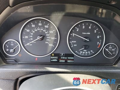 Zdjęcie 9 z 12 samochodu: 2014 BMW 320 I VIN:WBA3B1C55EK133835 - miniatura