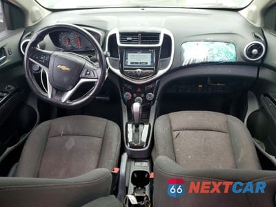 Zdjęcie 8 z 13 samochodu: 2017 CHEVROLET SONIC LT VIN:1G1JD5SH7H4104829 - miniatura