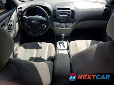 Zdjęcie 8 z 12 samochodu: 2010 HYUNDAI ELANTRA SE VIN:KMHDU4AD6AU933101 - miniatura