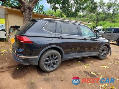 Trzecie zdjęcie samochodu z tyłu: 2024 VOLKSWAGEN TIGUAN SE VIN:3VV3B7AX6RM046813 - miniatura