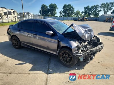 Czwarte zdjęcie samochodu z boku: 2017 HONDA ACCORD LX VIN:1HGCR2F39HA218848 - miniatura