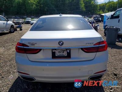 Zdjęcie 6 z 12 samochodu: 2016 BMW 750 XI VIN:WBA7F2C51GG419358 - miniatura