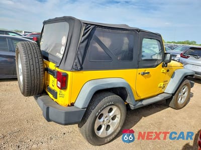 Trzecie zdjęcie samochodu z tyłu: 2011 JEEP WRANGLER VIN:1J4GA2D11BL533223 - miniatura