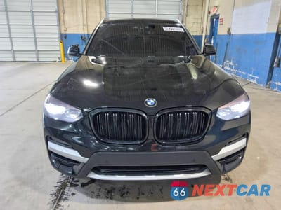 Piąte zdjęcie samochodu w środku: 2019 BMW X3 XDRIVE30I VIN:5UXTR9C57KLD93321 - miniatura