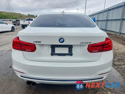 Zdjęcie 6 z 12 samochodu: 2018 BMW 330 XI VIN:WBA8D9C57JEB35175 - miniatura