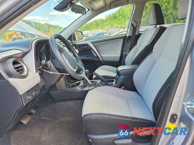 Zdjęcie 7 z 13 samochodu: 2018 TOYOTA RAV4 HYBRID LE VIN:JTMRJREV1JD259295 - miniatura