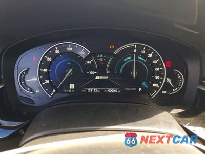 Zdjęcie 9 z 12 samochodu: 2019 BMW 530E VIN:WBAJA9C57KB254371 - miniatura