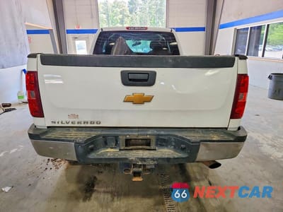 Zdjęcie 6 z 13 samochodu: 2013 CHEVROLET SILVERADO K2500 HEAVY DUTY VIN:1GC2KVCG1DZ373638 - miniatura