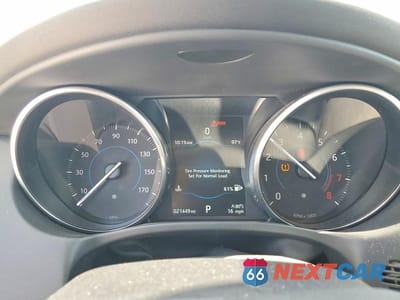 Zdjęcie 9 z 12 samochodu: 2017 JAGUAR XE PREMIUM VIN:SAJAD4BV3HA972188 - miniatura