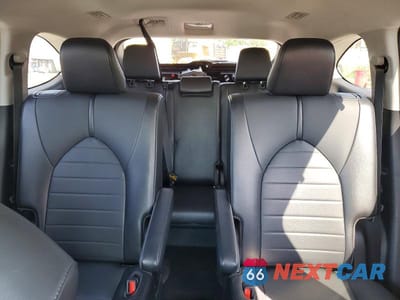 Zdjęcie 10 z 14 samochodu: 2021 TOYOTA HIGHLANDER XLE VIN:5TDGZRAH8MS086366 - miniatura