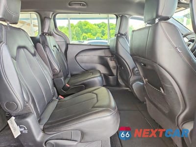 Zdjęcie 11 z 14 samochodu: 2025 CHRYSLER PACIFICA SELECT VIN:2C4RC1BG7SR554479 - miniatura
