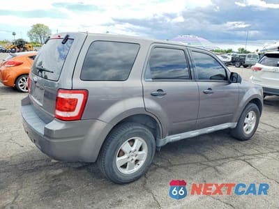 Trzecie zdjęcie samochodu z tyłu: 2009 FORD ESCAPE XLT VIN:1FMCU03799KD04385 - miniatura