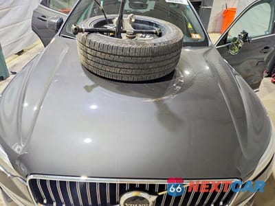 Zdjęcie 12 z 13 samochodu: 2023 VOLVO XC60 PLUS VIN:YV4L12RN3P1354231 - miniatura