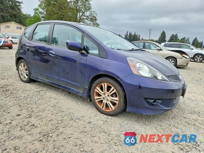 Czwarte zdjęcie samochodu z boku: 2009 HONDA FIT SPORT VIN:JHMGE88449S019074 - miniatura