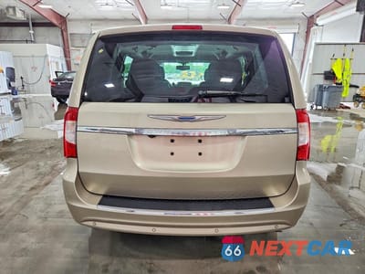 Zdjęcie 6 z 13 samochodu: 2014 CHRYSLER TOWN & COUNTRY TOURING L VIN:2C4RC1CG6ER236548 - miniatura