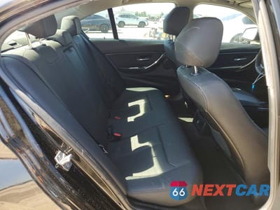 Zdjęcie 10 z 13 samochodu: 2018 BMW 320 I VIN:WBA8E1G5XJNU90170 - miniatura