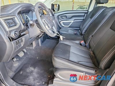 Zdjęcie 7 z 12 samochodu: 2017 NISSAN TITAN S VIN:1N6AA1EKXHN553025 - miniatura