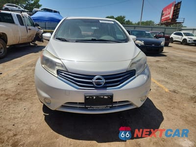 Piąte zdjęcie samochodu w środku: 2015 NISSAN VERSA NOTE S PLUS VIN:3N1CE2CP5FL364657 - miniatura
