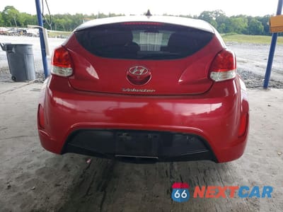 Zdjęcie 6 z 12 samochodu: 2016 HYUNDAI VELOSTER BASE VIN:KMHTC6AD3GU253501 - miniatura