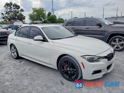 Czwarte zdjęcie samochodu z boku: 2016 BMW 328 XI SULEV VIN:WBA8E3G59GNU03217 - miniatura