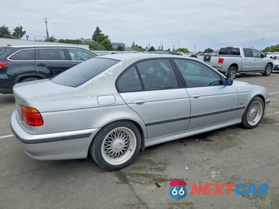 Trzecie zdjęcie samochodu z tyłu: 2000 BMW 528 I AUTOMATIC VIN:WBADM6343YGU06491 - miniatura