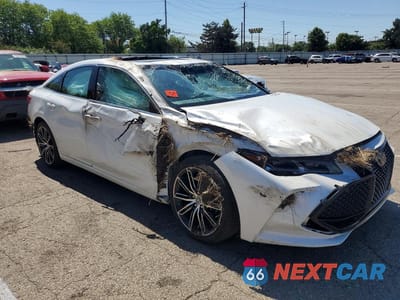 Czwarte zdjęcie samochodu z boku: 2019 TOYOTA AVALON XLE VIN:4T1BZ1FB9KU006819 - miniatura