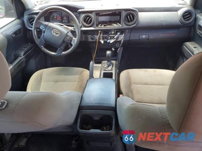 Zdjęcie 8 z 12 samochodu: 2018 TOYOTA TACOMA SR V6 VIN:3TMCZ5AN0JM163496 - miniatura