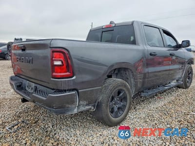 Trzecie zdjęcie samochodu z tyłu: 2025 RAM 1500 TRADESMAN VIN:1C6RREGG6SN647643 - miniatura