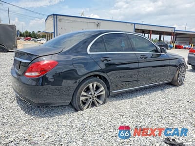 Trzecie zdjęcie samochodu z tyłu: 2017 MERCEDES-BENZ C 300 VIN:55SWF4JB5HU222898 - miniatura