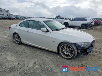 Czwarte zdjęcie samochodu z boku: 2012 BMW 335 I VIN:WBADX7C58CE744947 - miniatura