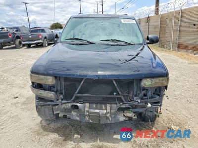 Piąte zdjęcie samochodu w środku: 2004 CHEVROLET TAHOE C1500 VIN:1GNEC13V04R191860 - miniatura