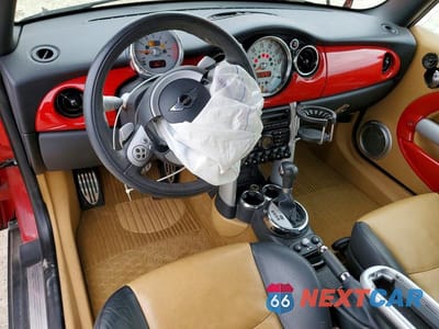 Zdjęcie 8 z 12 samochodu: 2006 MINI COOPER S VIN:WMWRH33576TL93010 - miniatura
