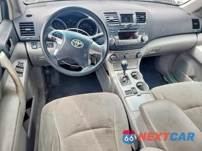 Zdjęcie 8 z 13 samochodu: 2011 TOYOTA HIGHLANDER BASE VIN:5TDZA3EH0BS009799 - miniatura