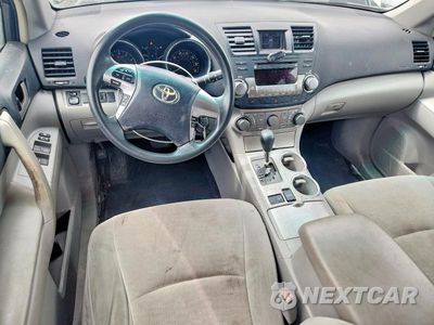 Zdjęcie 8 z 13 samochodu: 2011 TOYOTA HIGHLANDER BASE VIN:5TDZA3EH0BS009799 - miniatura