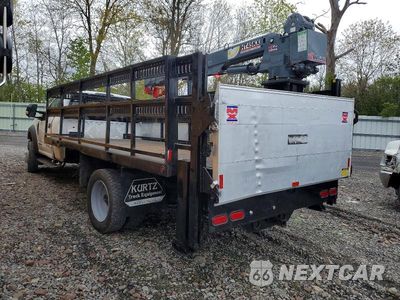 Trzecie zdjęcie samochodu z tyłu: 2020 FORD F550 SUPER DUTY VIN:1FDUF5HT6LDA08978 - miniatura