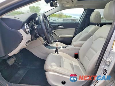 Zdjęcie 7 z 12 samochodu: 2015 MERCEDES-BENZ GLA 250 4MATIC VIN:WDCTG4GB5FJ065401 - miniatura