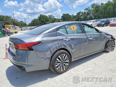 Trzecie zdjęcie samochodu z tyłu: 2025 NISSAN ALTIMA SV VIN:1N4BL4DVXSN362331 - miniatura