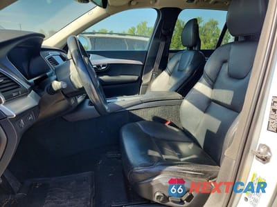 Zdjęcie 7 z 13 samochodu: 2016 VOLVO XC90 T5 VIN:YV4102XK9G1056690 - miniatura