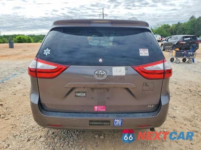 Zdjęcie 6 z 13 samochodu: 2016 TOYOTA SIENNA XLE PREMIUM 8-PASSENGER VIN:5TDYK3DC3GS713243 - miniatura