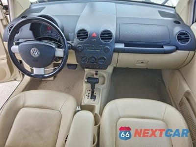 Zdjęcie 8 z 12 samochodu: 2008 VOLKSWAGEN NEW BEETLE S VIN:3VWRW31C98M521207 - miniatura