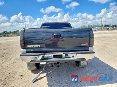 Zdjęcie 6 z 13 samochodu: 2005 GMC NEW SIERRA K1500 VIN:1GTEK19B15Z279701 - miniatura